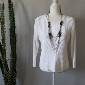 Casual Corner Annex off white ribbed crewneck sweater